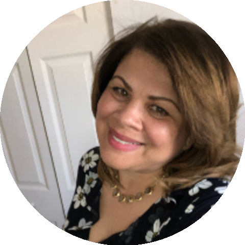 Maggie Mouscardy Headshot